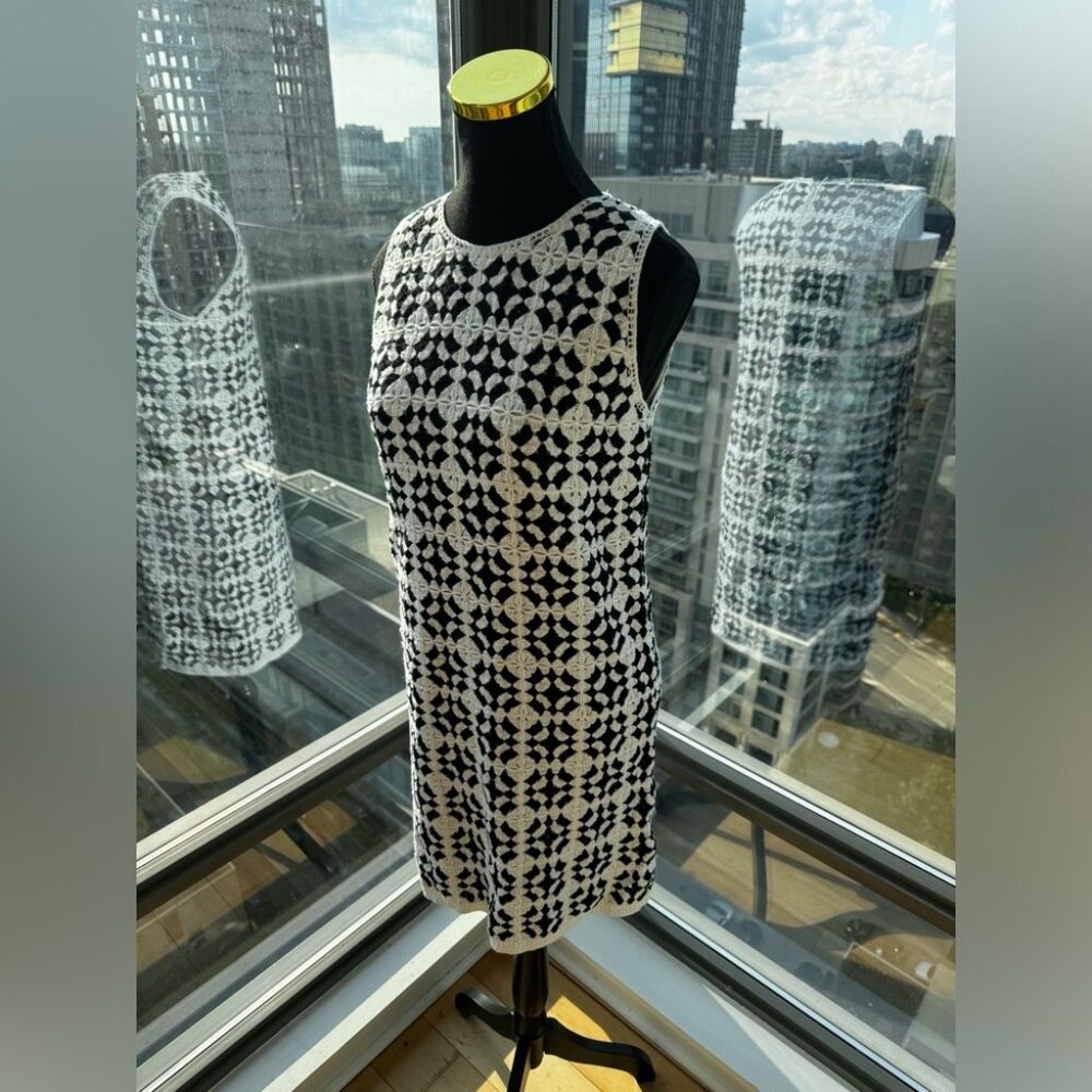 🆕 FARM Rio 🧿 NWOT Patch Crochet Black & White Monochrome Mini Dress - Size M - Picture 12 of 16